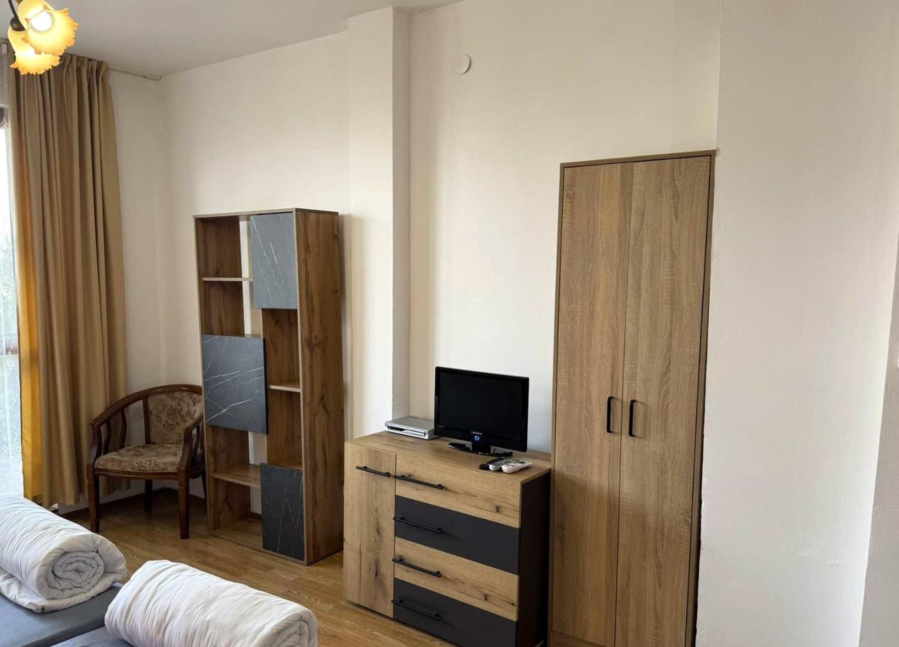 Guest House Misha Petrevene Bagian luar foto