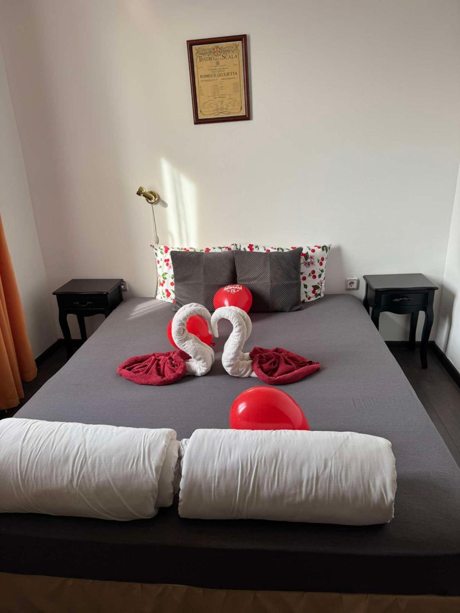 Guest House Misha Petrevene Bagian luar foto
